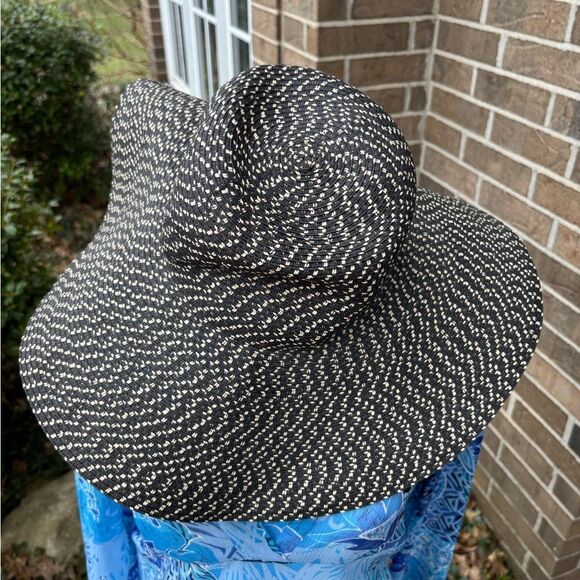 Old Navy Black and Tan Woven Hat - Picture 4 of 5